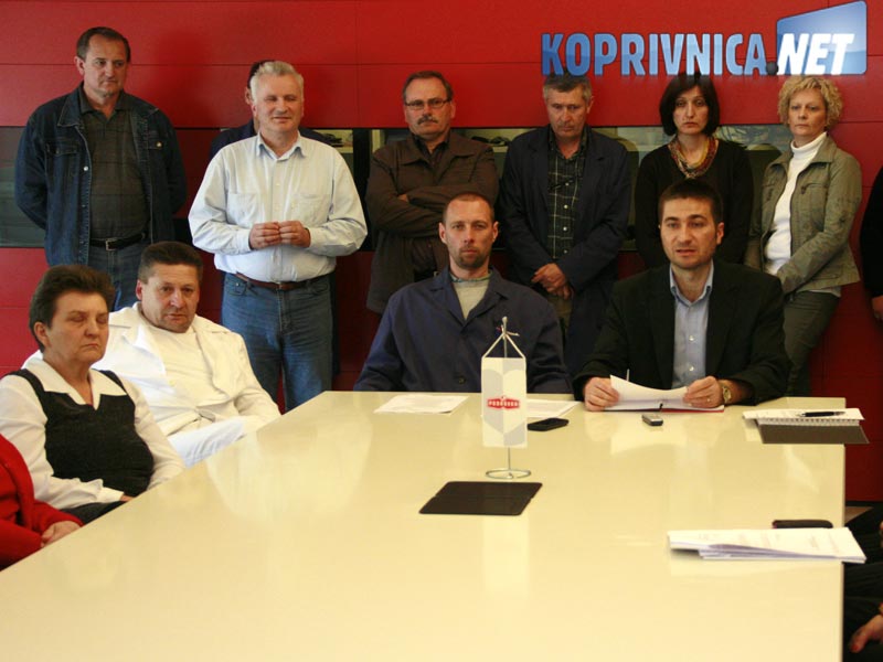 Skupina radnika očekuje brzu odluku Županijskoga suda // foto: Ivan Brkić