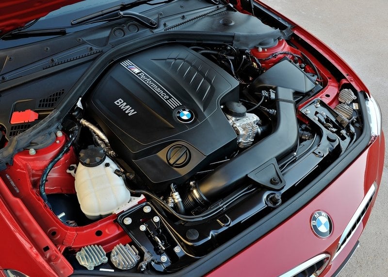 BMW M235i Coupe (2014) motor