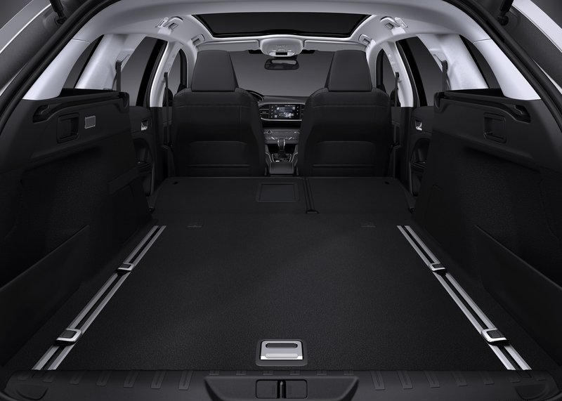 Peugeot 308 SW (2014) prtljažni prostor