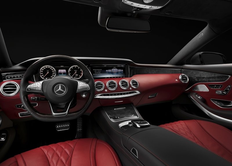 Mercedes-Benz S-Klasa Coupe (2015) interijer