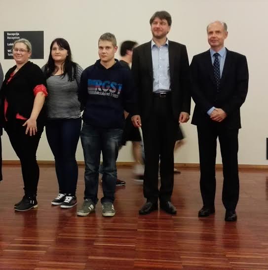 Učenici s ministrom Lorencinom i češkim veleposlanikom