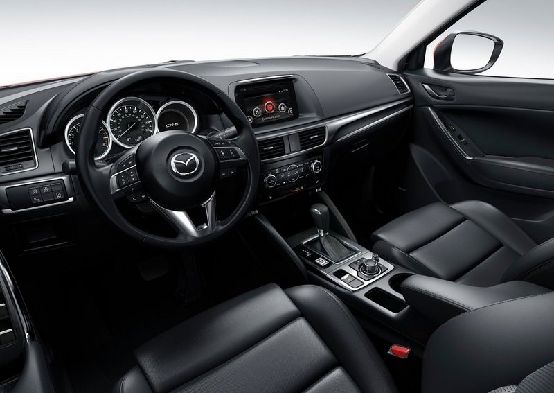 Mazda CX-5 facelift (2016) interijer