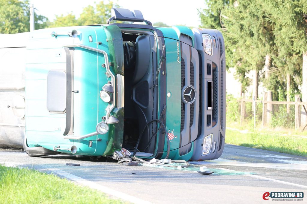 Prometna nesreća - cisterna mlijeko Sokolovac